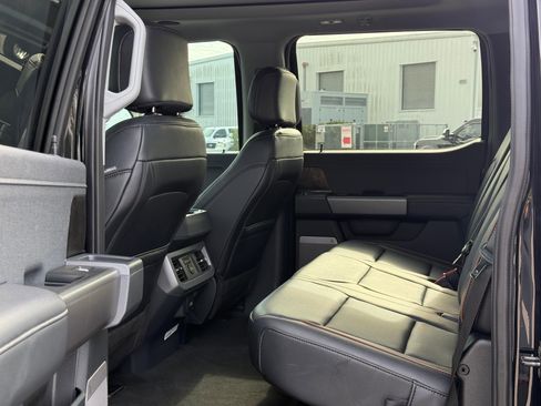 New 2025 Ford F250 Lariat w/ Lariat Ultimate Package image 42