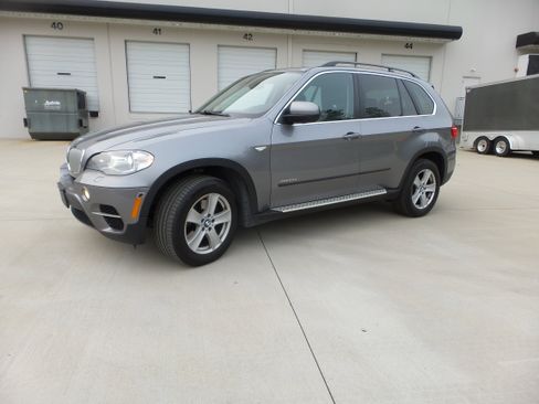 Used 2013 BMW X5 xDrive35d image 46