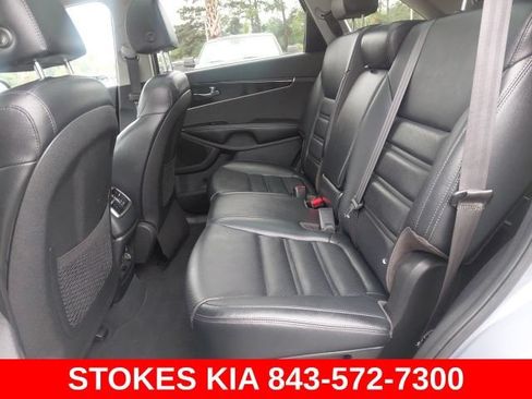Used 2020 Kia Sorento EX AWD/4WD image 28