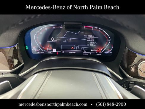 Used 2022 BMW 750i xDrive 750i xDrive image 22