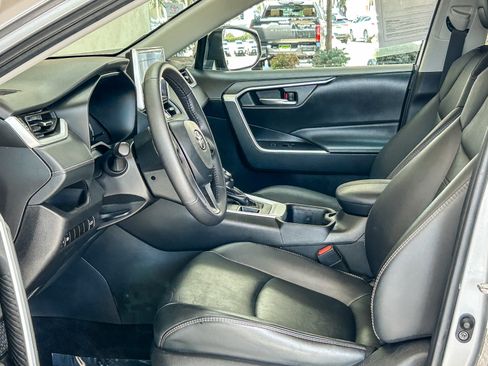 Used 2024 Toyota RAV4 XLE Premium AWD/4WD image 17
