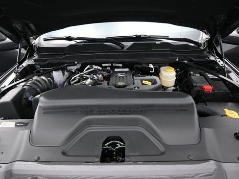 New 2026 RAM 3500 Big Horn AWD/4WD image 30