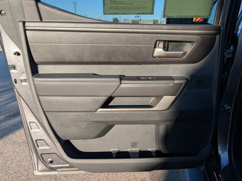 Used 2025 Toyota Tundra SR5 image 31