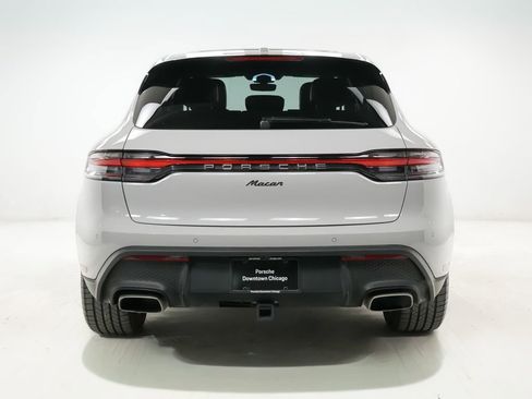 Certified 2023 Porsche Macan image 11