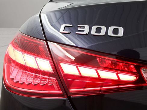 Used 2022 Mercedes-Benz C 300 Sedan image 30