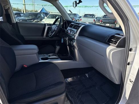 Used 2010 Toyota 4Runner SR5 image 19