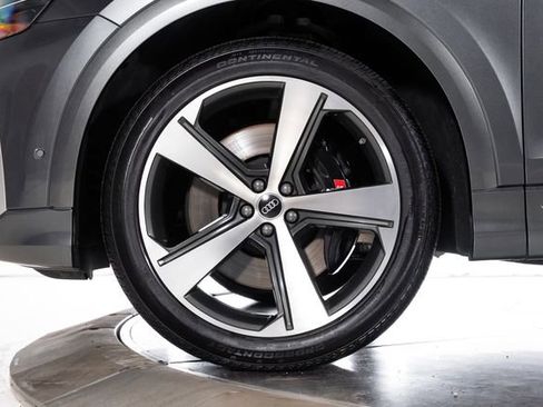 Used 2024 Audi SQ8 Prestige AWD/4WD image 12