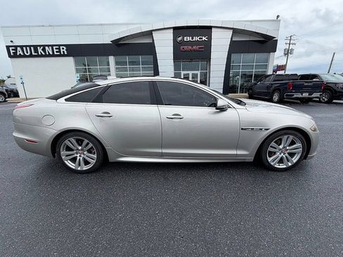 Used 2016 Jaguar XJ R-Sport AWD/4WD image 2