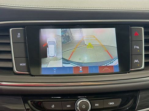 Used 2019 Buick Enclave Premium w/ Experience Buick Package FWD image 13