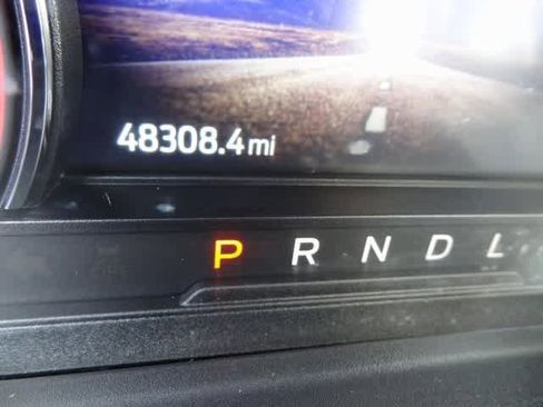 Used 2022 Ford Explorer Limited w/ Equipment Group 301A image 6