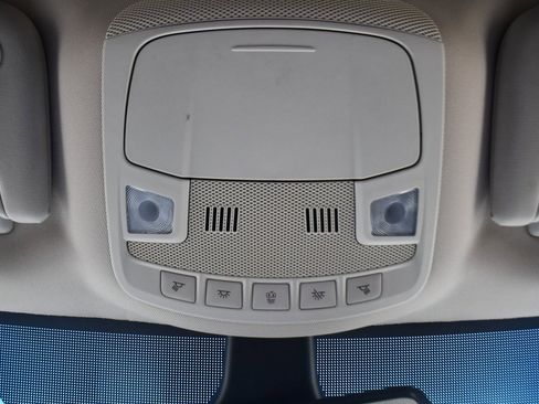 Used 2019 Ford Edge Titanium w/ Cold Weather Package image 27