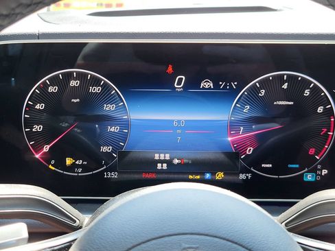 Used 2025 Mercedes-Benz GLS 450 4MATIC image 6