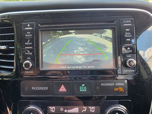 Used 2017 Mitsubishi Outlander ES AWD/4WD image 20