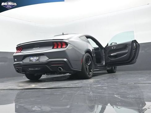 Used 2025 Ford Mustang GT RWD image 29