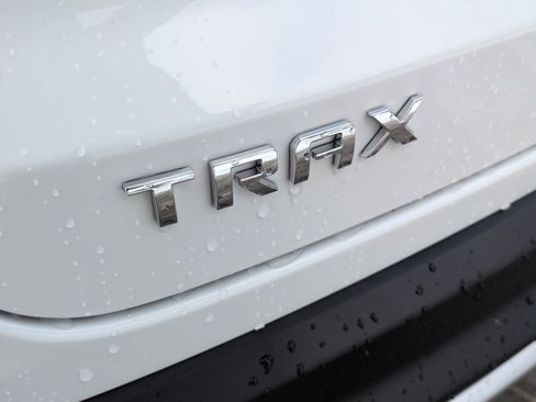 New 2026 Chevrolet Trax LT w/ Driver Confidence Package image 89