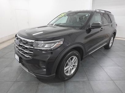 Used 2025 Ford Explorer Active