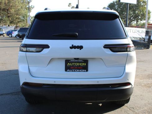 Used 2023 Jeep Grand Cherokee L Laredo RWD image 36