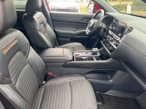 Certified 2024 Nissan Pathfinder Rock Creek image 22