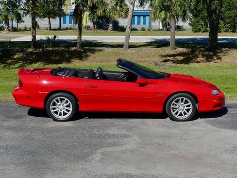 Used 2000 Chevrolet Camaro Z28 w/ SS Performance/Appearance Pkg image 27