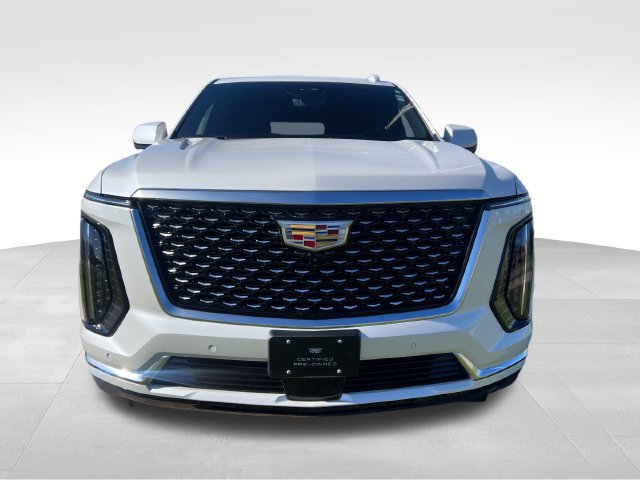 Certified 2025 Cadillac Escalade Premium Luxury AWD/4WD image 9