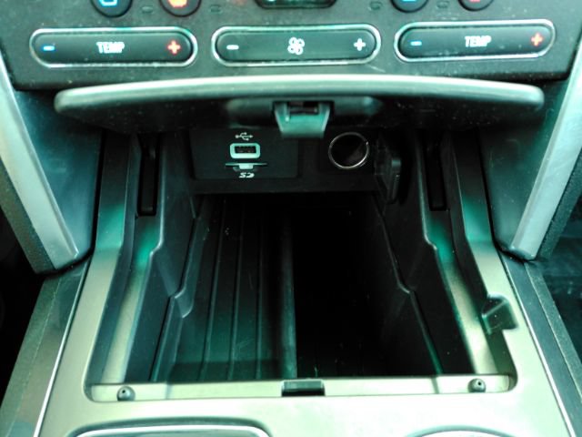Used 2016 Ford Explorer Limited w/ Equipment Group 303A AWD/4WD image 46