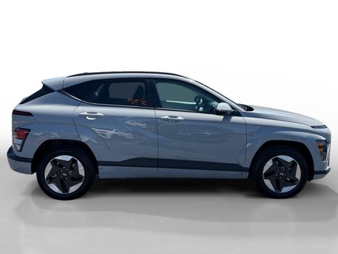 Certified 2024 Hyundai Kona SEL FWD image 6