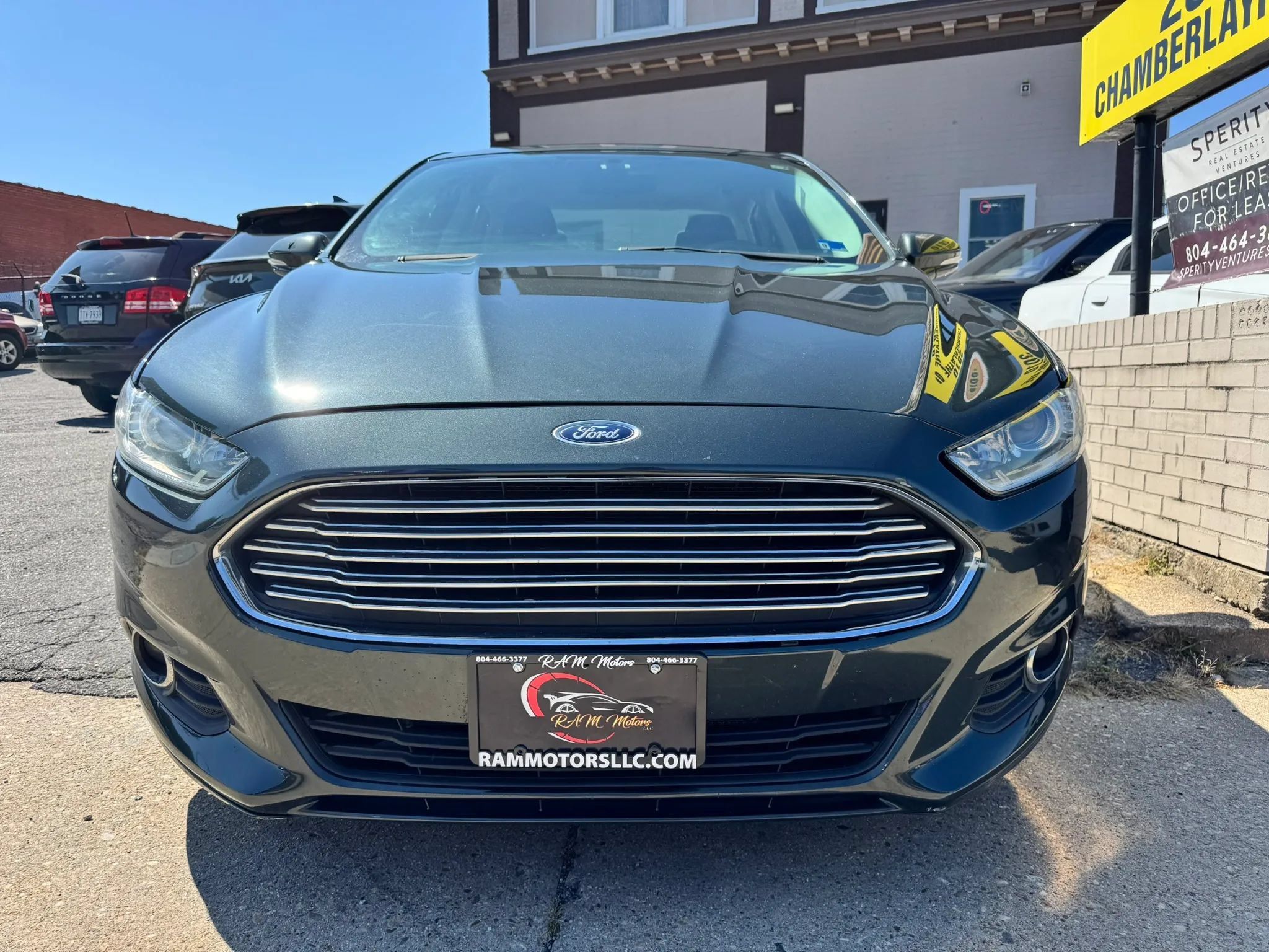 Used 2015 Ford Fusion SE FWD image 8