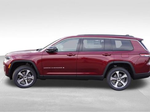 New 2026 Jeep Grand Cherokee L Limited AWD/4WD image 6