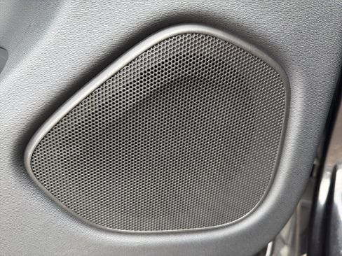 Used 2023 Volvo XC60 T8 Ultimate w/ Climate Package image 50