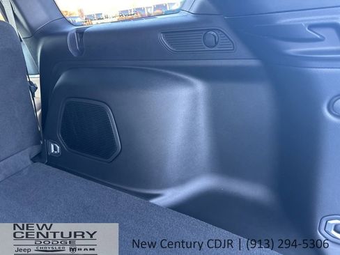 New 2026 Jeep Grand Cherokee Limited w/ Limited Altitude Package AWD/4WD image 12