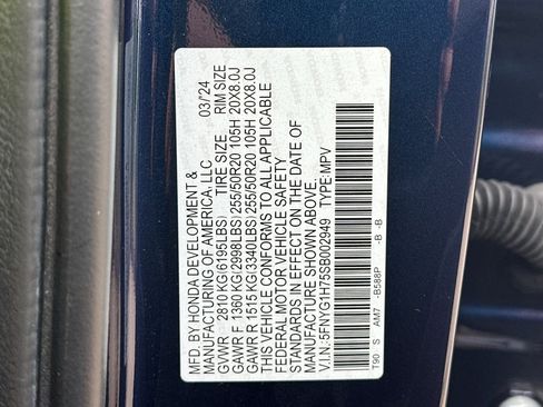 Certified 2025 Honda Pilot Touring image 37