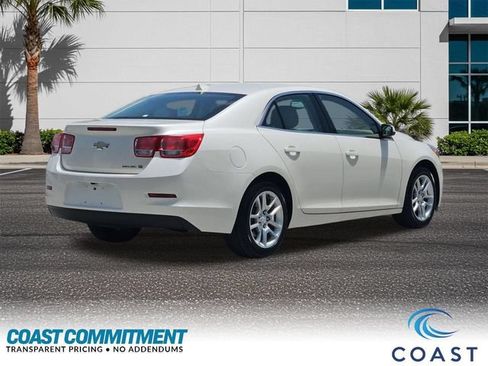 Used 2013 Chevrolet Malibu Eco w/ Navigation Package FWD image 6