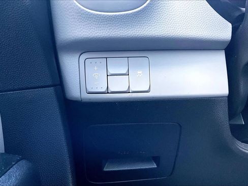 Used 2014 Kia Soul FWD image 31