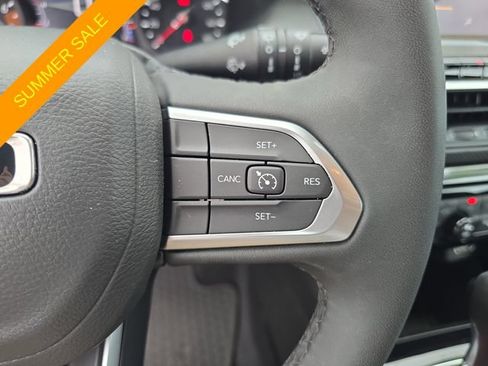 Certified 2025 Jeep Compass Latitude w/ Convenience Group AWD/4WD image 23