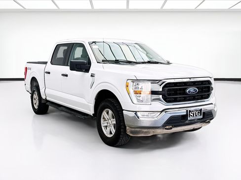 Used 2021 Ford F150 XLT w/ Trailer Tow Package AWD/4WD image 3