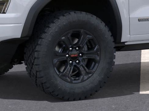 New 2025 GMC Canyon Elevation w/ Convenience Package image 9