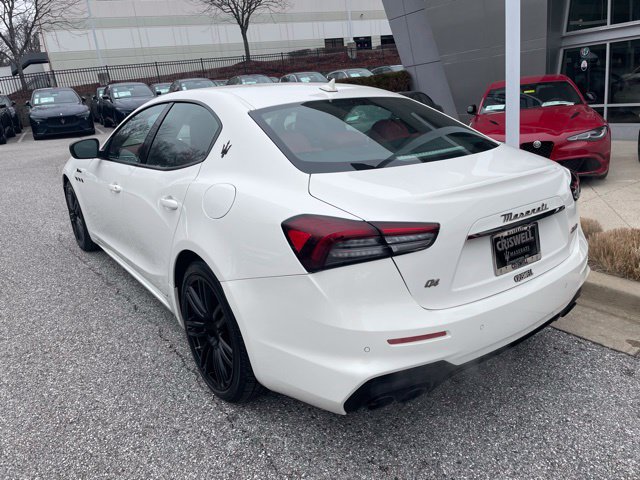 Used 2023 Maserati Ghibli Modena Q4 AWD/4WD image 7
