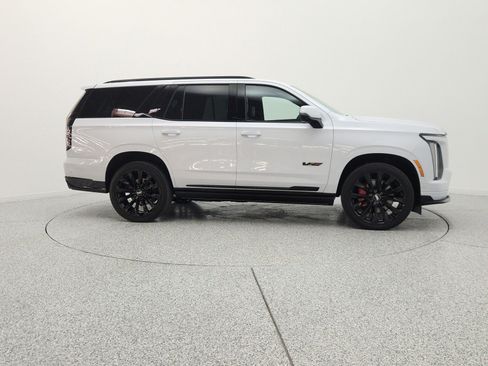 Used 2026 Cadillac Escalade V AWD/4WD image 4