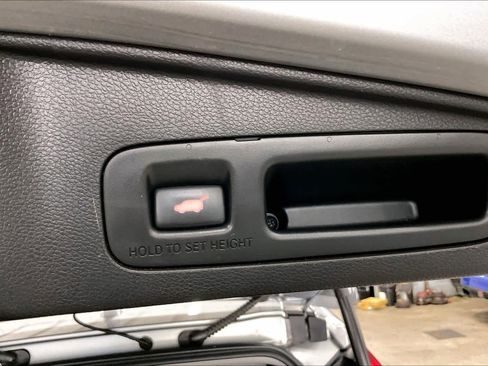 Used 2017 Honda CR-V Touring image 35