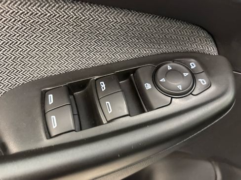 Used 2022 Chevrolet TrailBlazer LT w/ Convenience Package FWD image 26