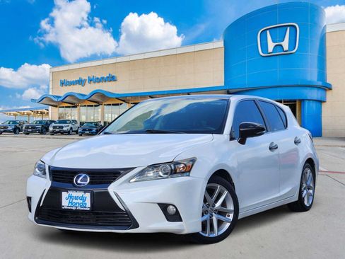 Used 2014 Lexus CT 200h w/ Seat Comfort Package FWD image 1