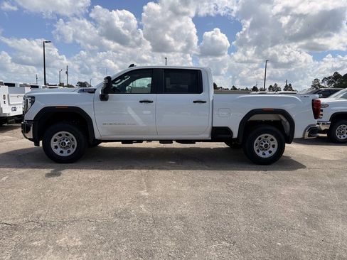 New 2026 GMC Sierra 2500 Pro w/ 1SA Pro Safety Plus Package AWD/4WD image 2