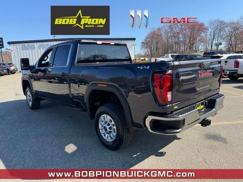 New 2026 GMC Sierra 2500 SLE image 4