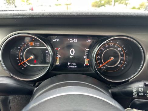 Used 2019 Jeep Wrangler Unlimited Sahara image 64