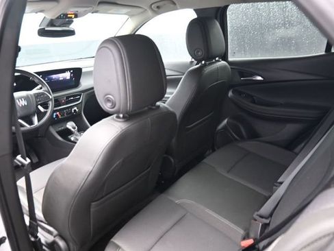 Used 2025 Buick Encore GX Preferred AWD/4WD image 32