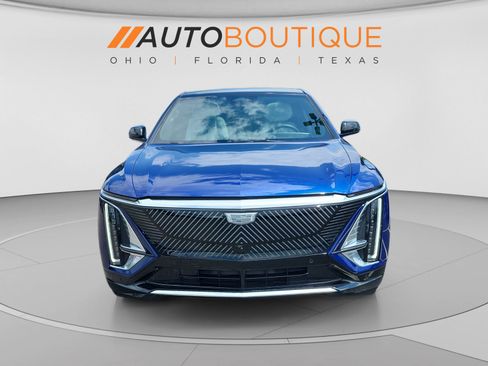 Used 2024 Cadillac Lyriq Luxury AWD/4WD image 9