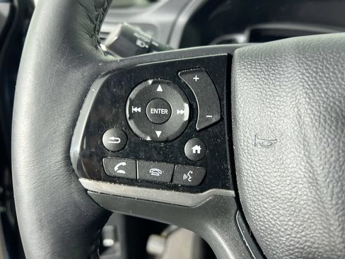 Used 2019 Honda Pilot Touring image 12