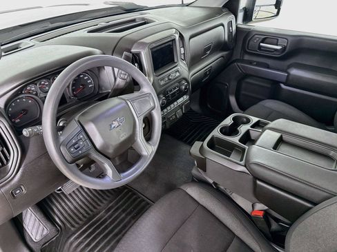 Used 2025 Chevrolet Silverado 2500 Custom w/ Custom Value Package AWD/4WD image 11