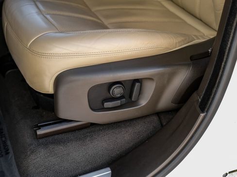 Used 2019 Land Rover Range Rover Sport HSE image 19