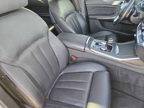 Used 2020 BMW X7 xDrive40i w/ Premium Package image 19